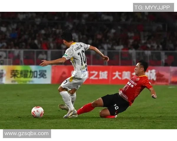 广州足球队的崛起之路：城市联赛中的奋斗与荣耀