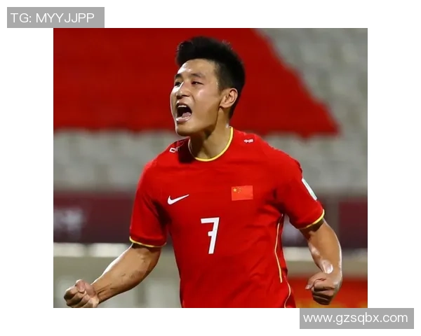 红色足球明星头像男展现激情与活力的运动魅力 红色足球明星头像男展现激情与活力的运动魅力