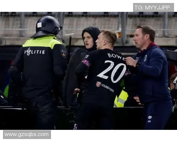 足球明星遭极端球迷辱骂引发舆论热议球场暴力问题再度被关注